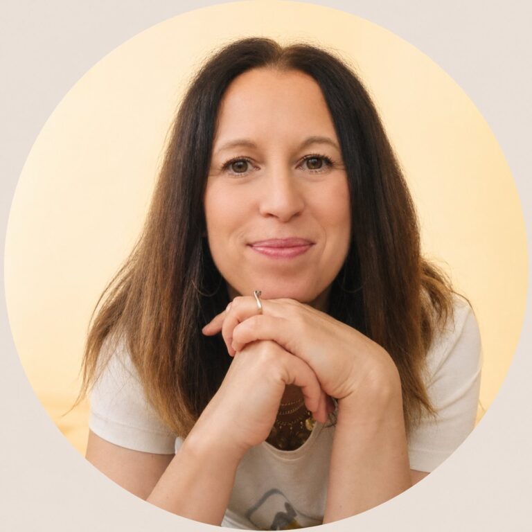 Ritratto di Celeste Pandolfini, insegnante di vinyasa e hatha yoga