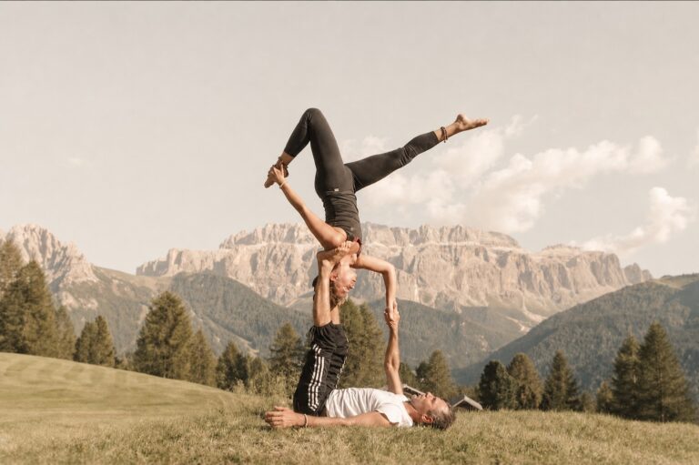 Acroyoga
